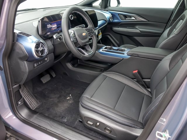 New 2026 Chevrolet Equinox EV LT image 13