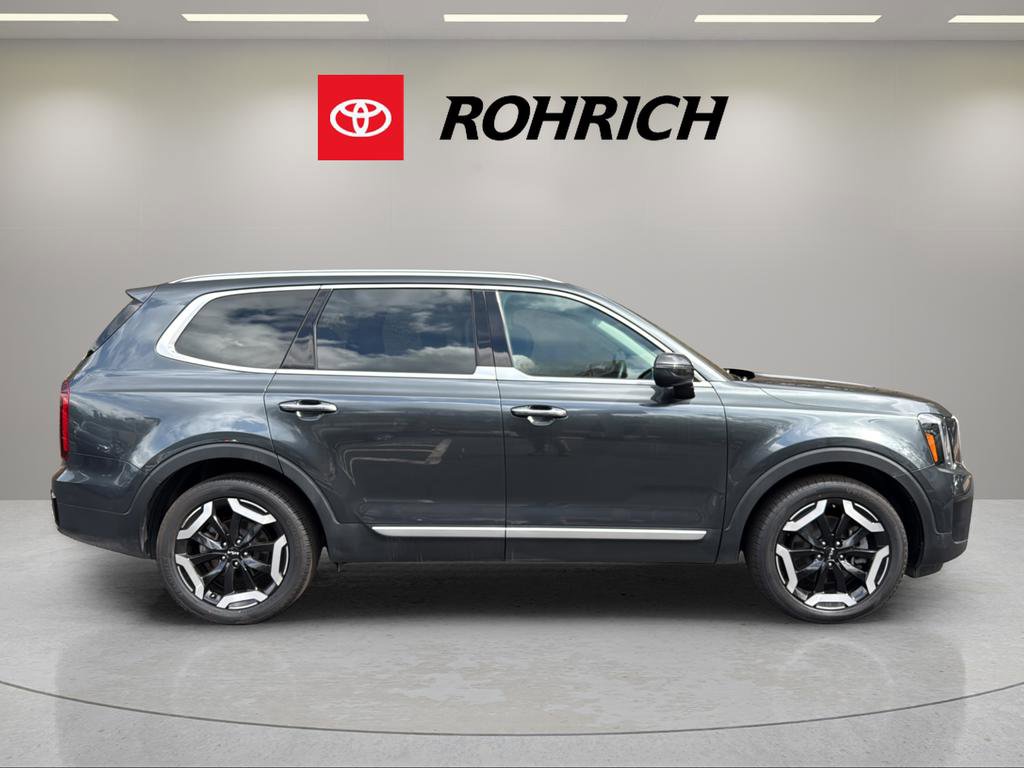 Used 2024 Kia Telluride S w/ S Sunroof Package image 5