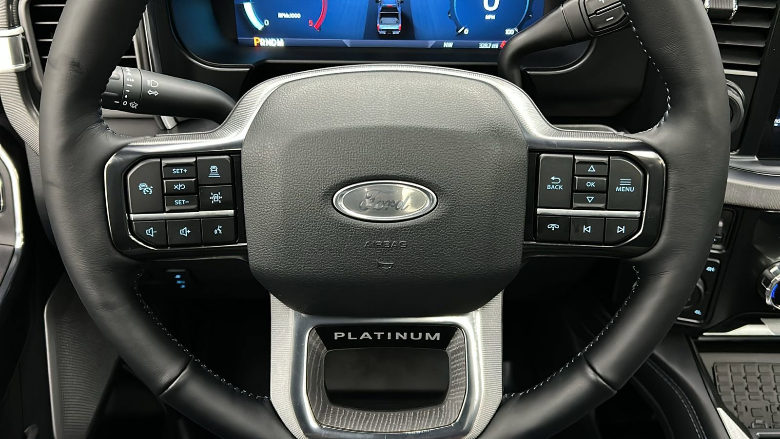 Used 2025 Ford F450 Platinum w/ FX4 Off-Road Package image 26