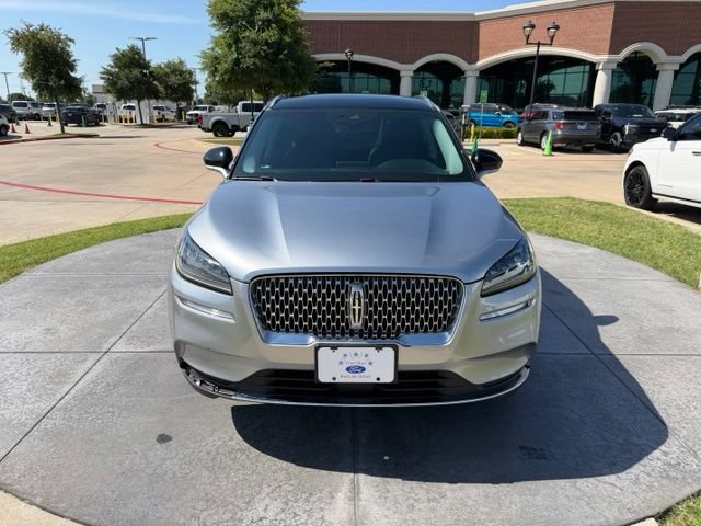 Used 2022 Lincoln Corsair AWD w/ Premium Package image 2