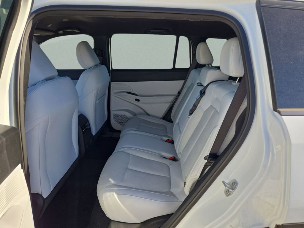 New 2026 Jeep Cherokee Laredo AWD/4WD image 16