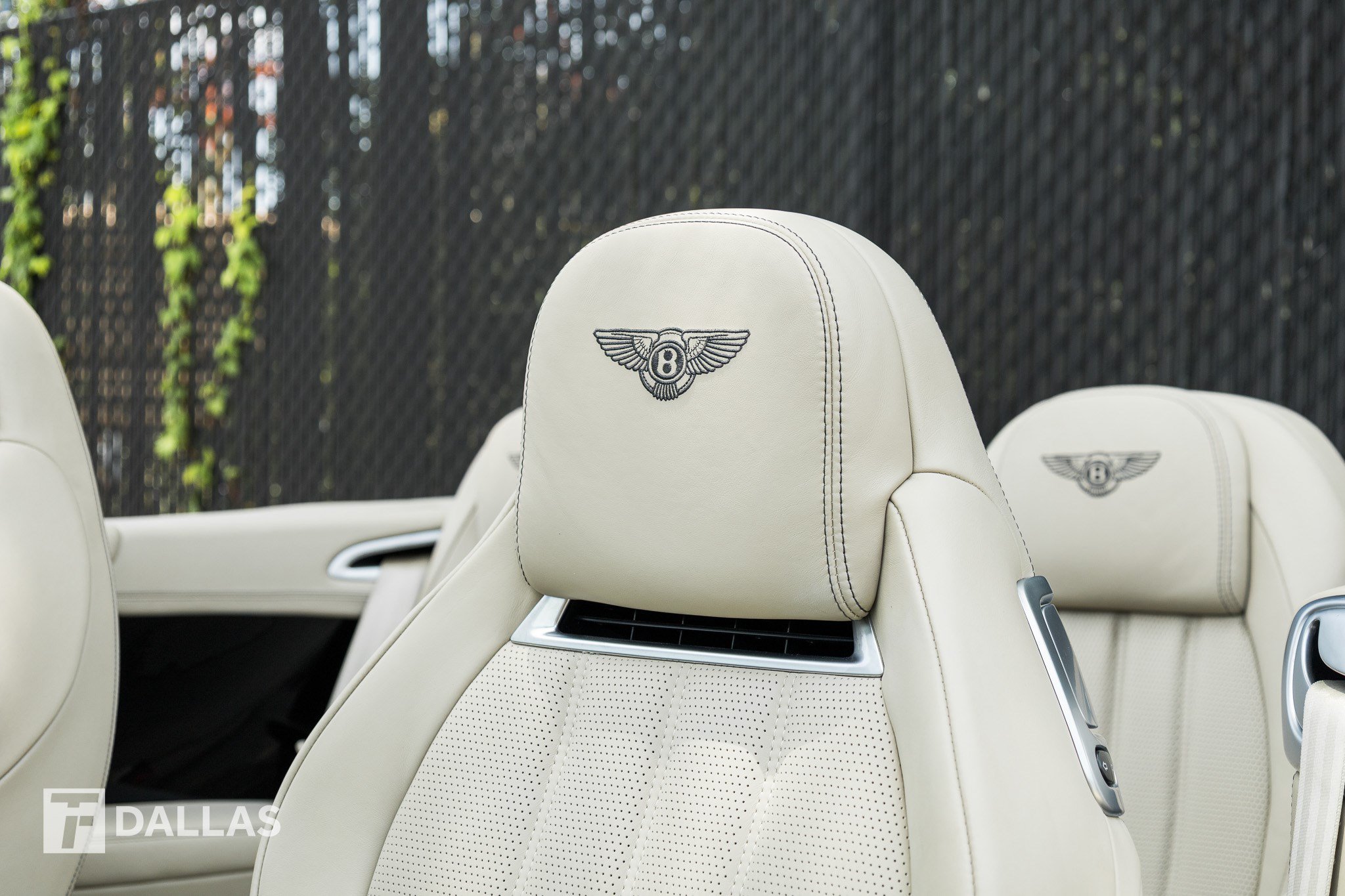 Used 2015 Bentley Continental GT AWD/4WD image 21
