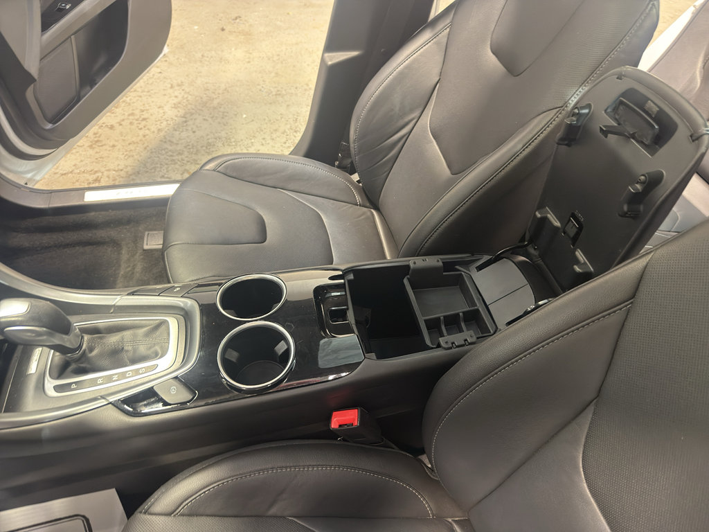 Used 2014 Ford Fusion Titanium FWD image 19