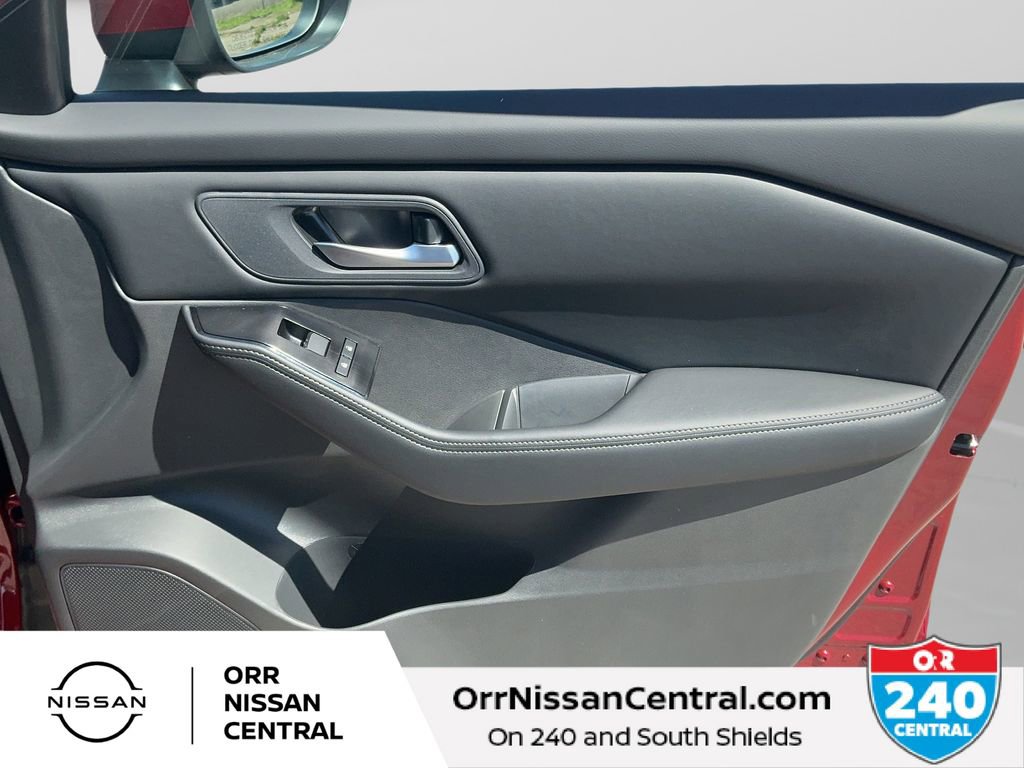 New 2026 Nissan Rogue SV FWD image 10