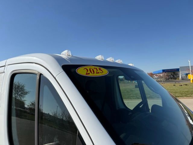 Used 2025 RAM ProMaster 2500 w/ Convenience Group image 5