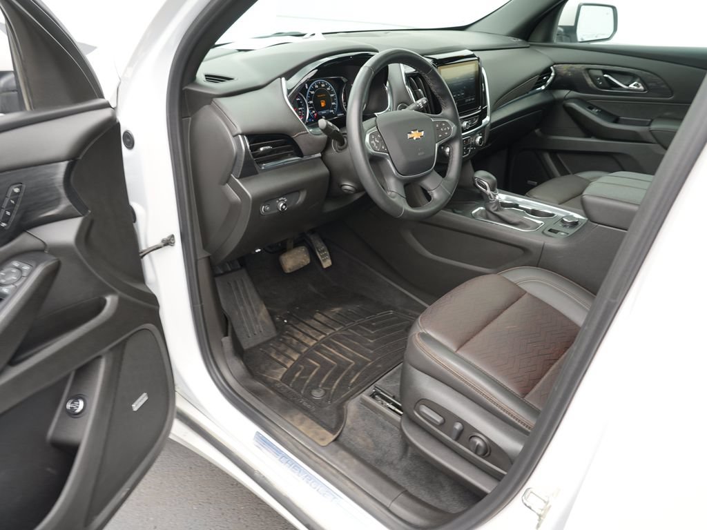 Certified 2023 Chevrolet Traverse High Country AWD/4WD image 13