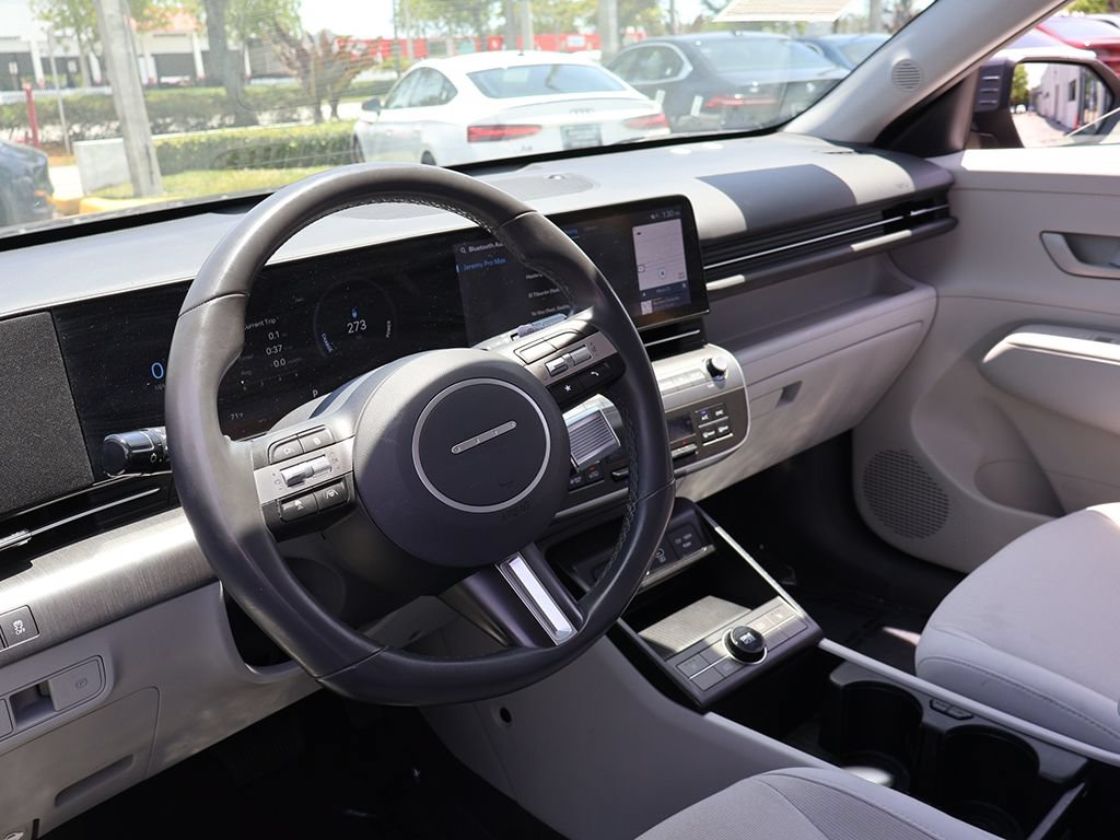 Used 2024 Hyundai Kona SEL FWD image 27