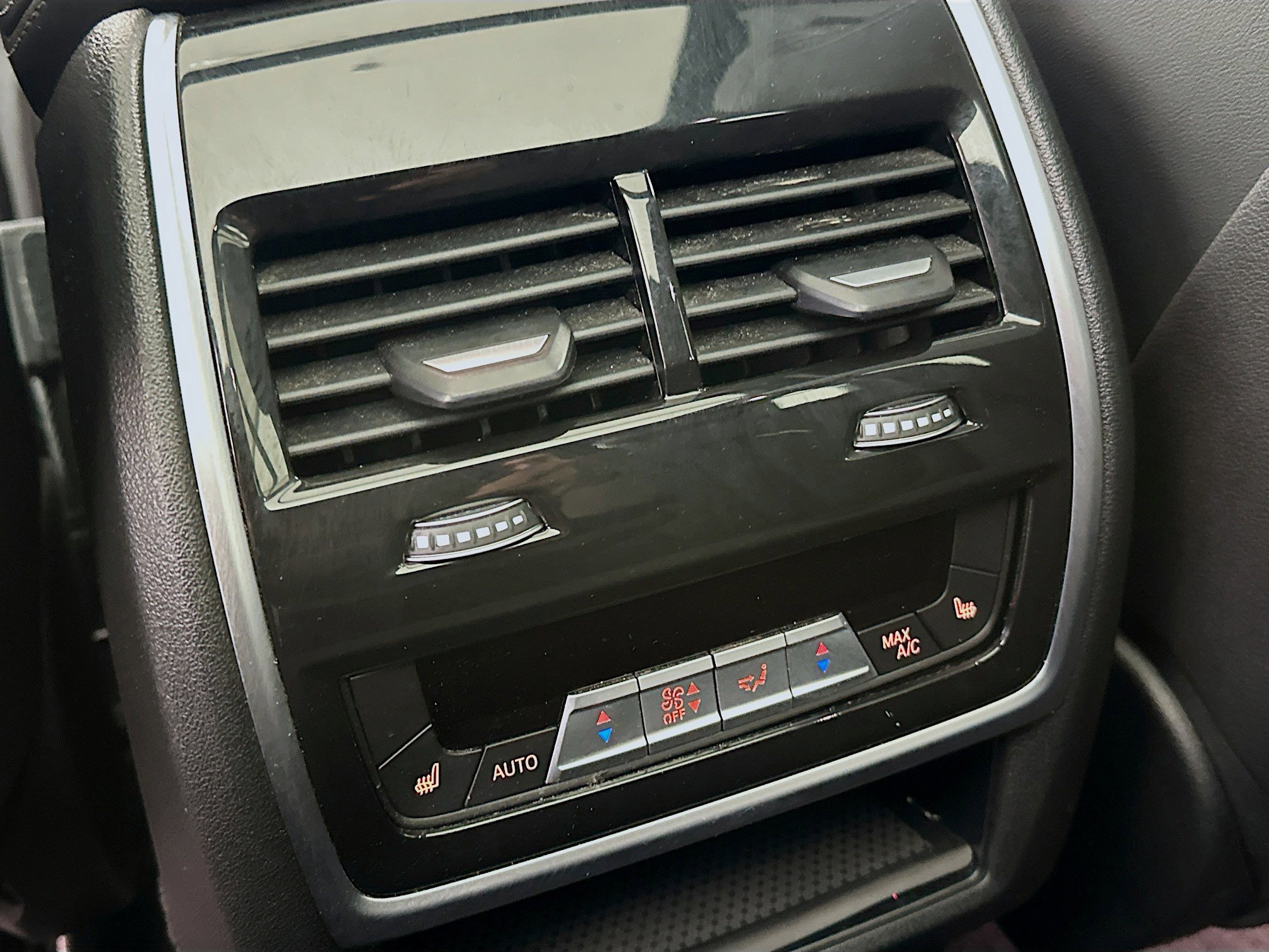 Used 2024 BMW X5 sDrive40i image 28