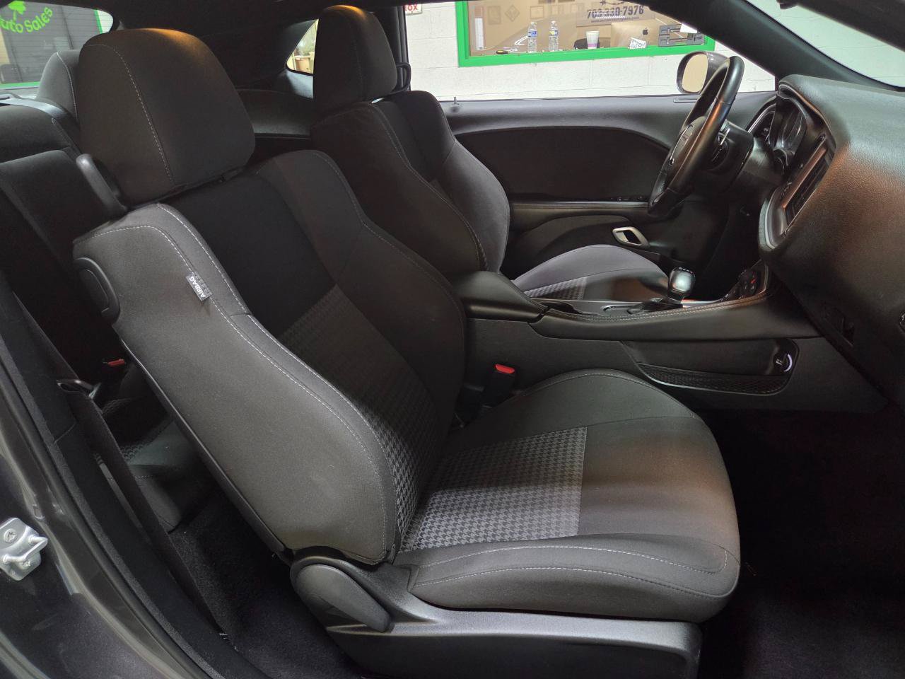 Used 2022 Dodge Challenger GT AWD/4WD image 22