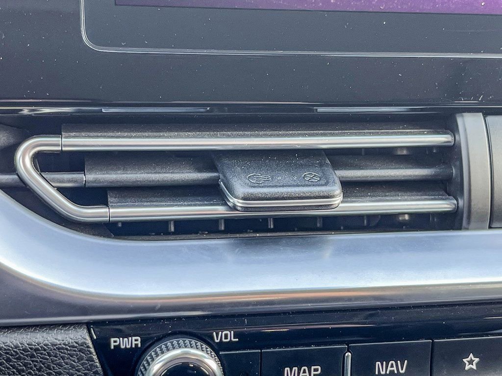 Used 2022 Kia Niro EX Premium image 38