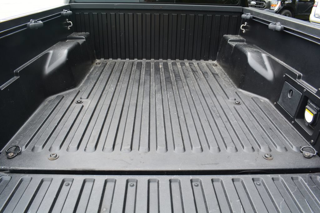 Used 2022 Toyota Tacoma TRD Off-Road AWD/4WD image 21