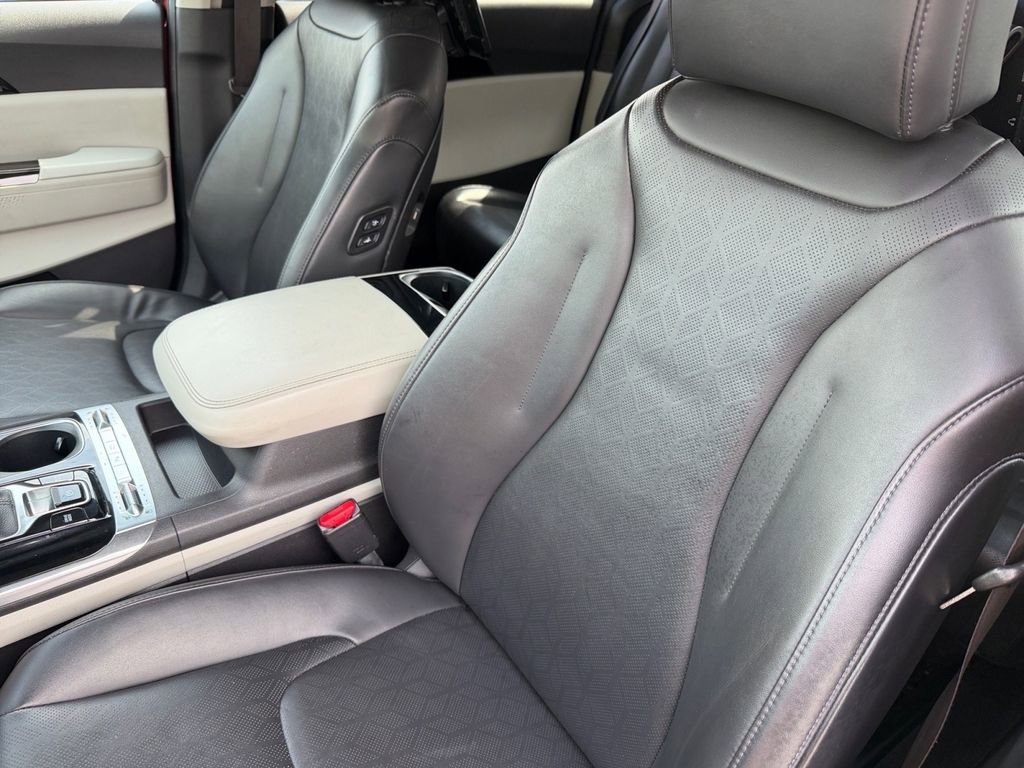 Used 2022 Kia Carnival SX image 11