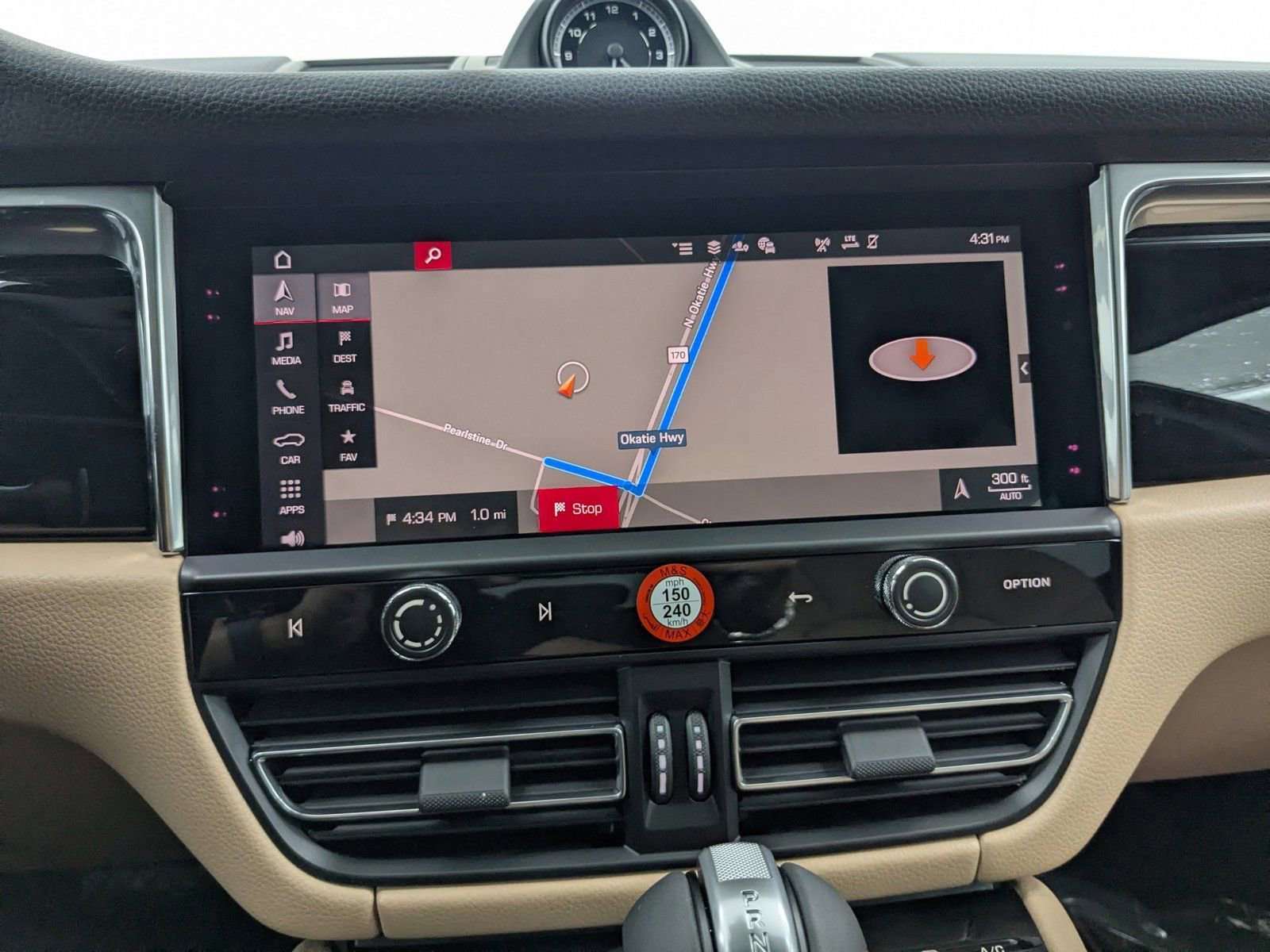 New 2026 Porsche Macan image 19