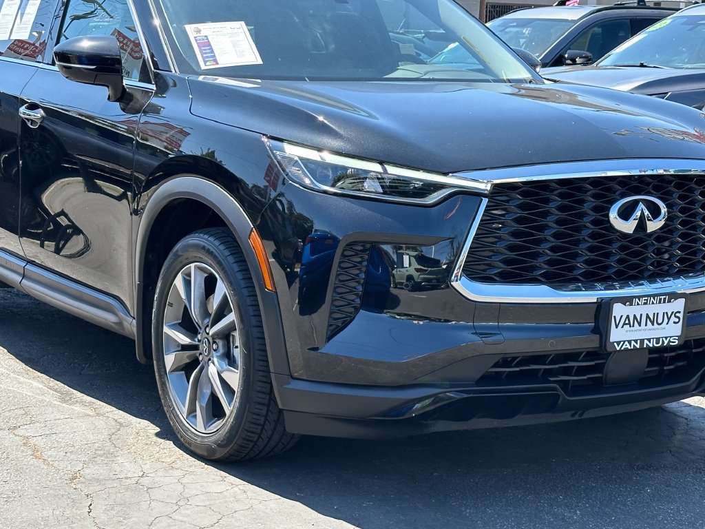 Used 2023 INFINITI QX60 Luxe w/ Cargo Package FWD image 11