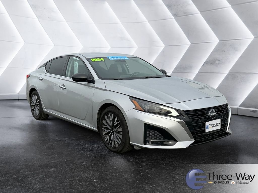 Used 2024 Nissan Altima 2.5 SV image 7