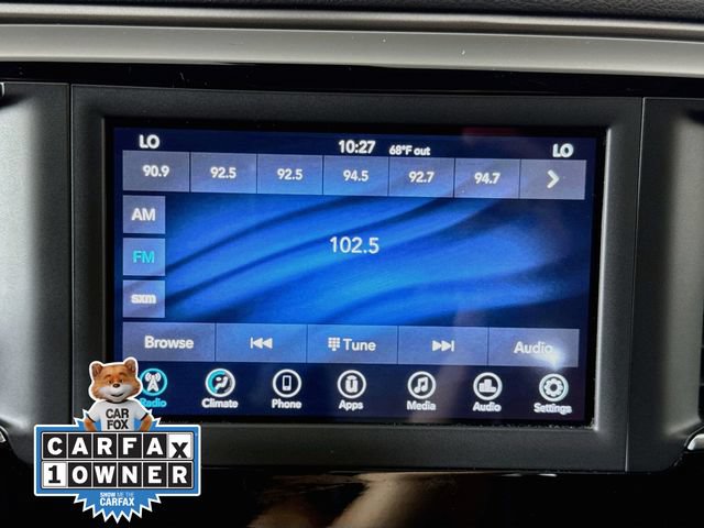 Used 2020 Chrysler Pacifica Touring w/ Cold Weather Group FWD image 14