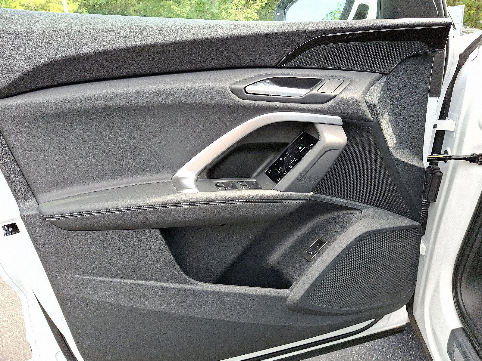 New 2025 Audi Q5 Premium image 8