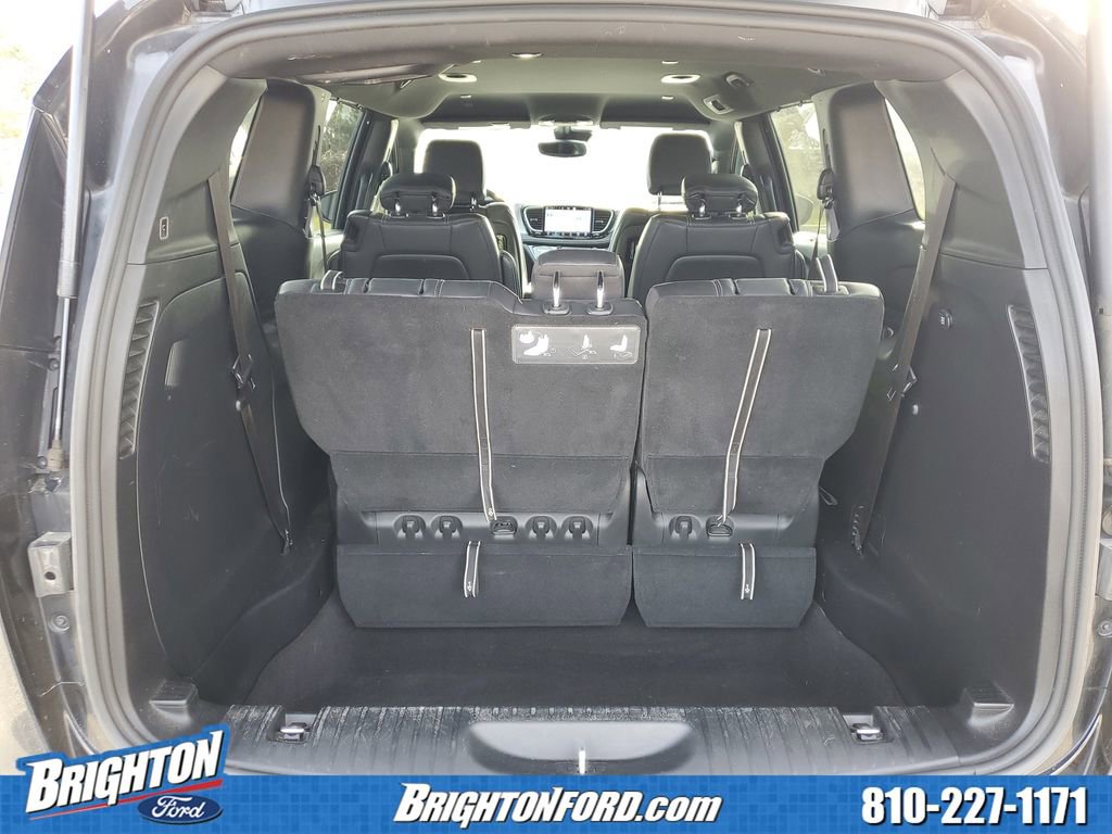 Used 2021 Chrysler Pacifica Touring-L w/ Uconnect Theater Family Group image 6