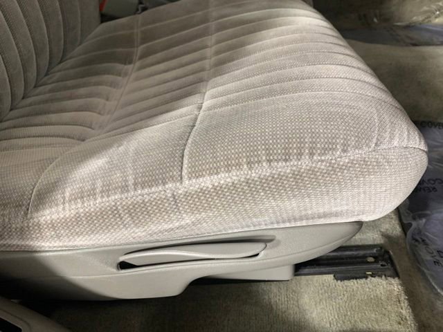 Used 2001 Chevrolet Lumina w/ Preferred Equipment Group FWD image 19