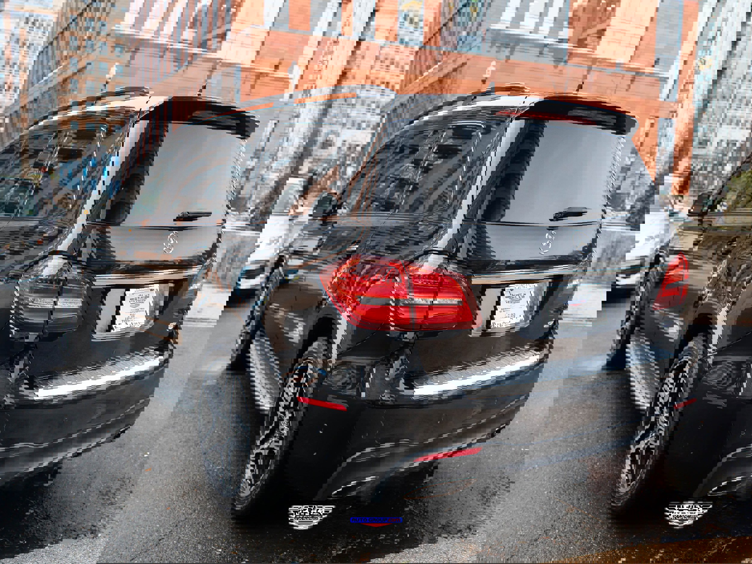 Used 2017 Mercedes-Benz GLS 550 550 4MATIC w/ Driver Assistance Package image 5