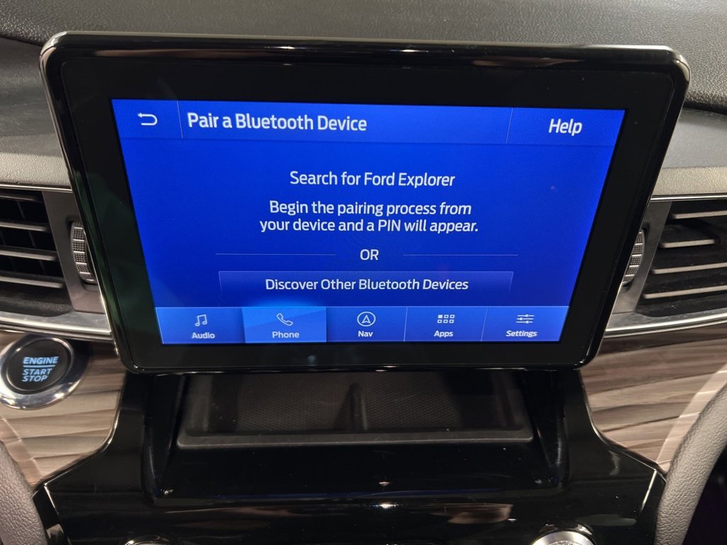 Used 2022 Ford Explorer Limited w/ Equipment Group 301A image 10