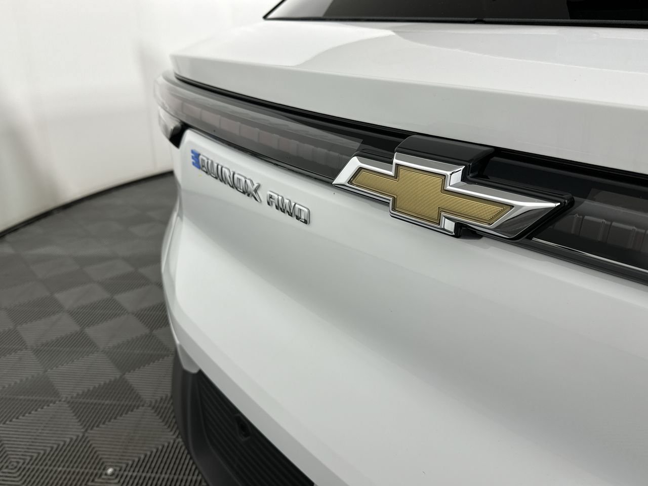 New 2026 Chevrolet Equinox EV LT AWD/4WD image 91