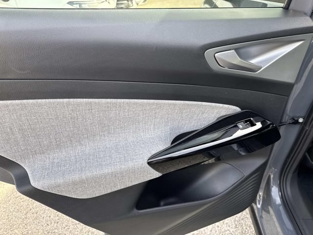 New 2026 Volkswagen ID.4 Pro RWD image 9