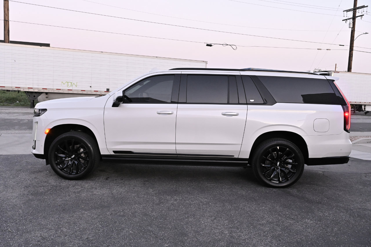 Used 2021 Cadillac Escalade ESV Sport w/ Driver Assist Tech Package image 3