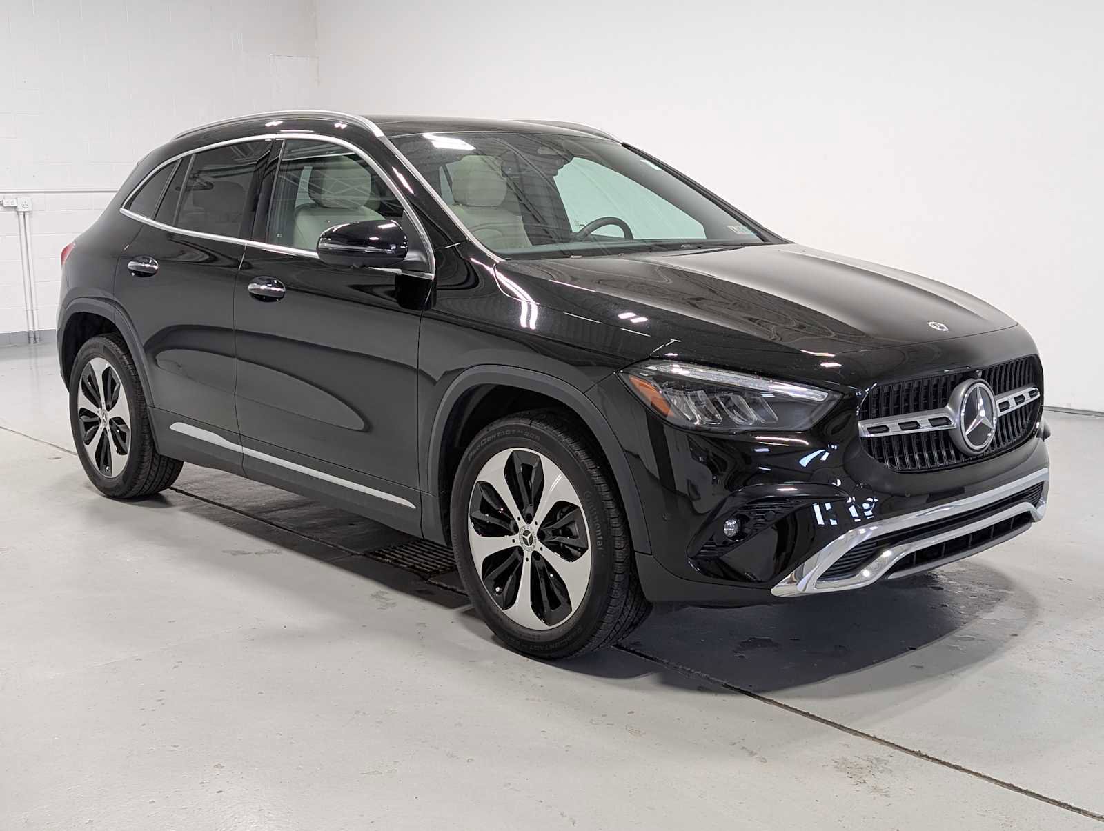 Certified 2026 Mercedes-Benz GLA 250 4MATIC image 6