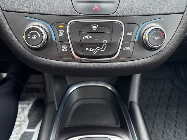 Used 2018 Chevrolet Malibu LT image 18