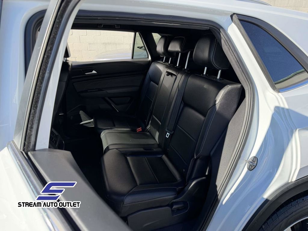 Used 2022 Volkswagen Atlas Cross Sport SE image 21