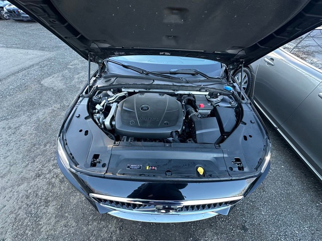 Used 2018 Volvo V90 T5 Cross Country w/ Convenience Package image 28