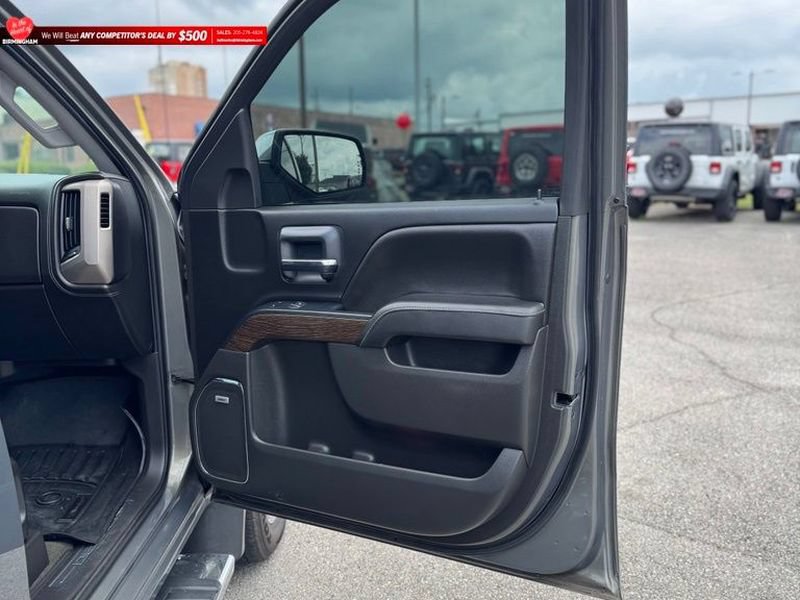 Used 2018 GMC Sierra 1500 Denali AWD/4WD image 16