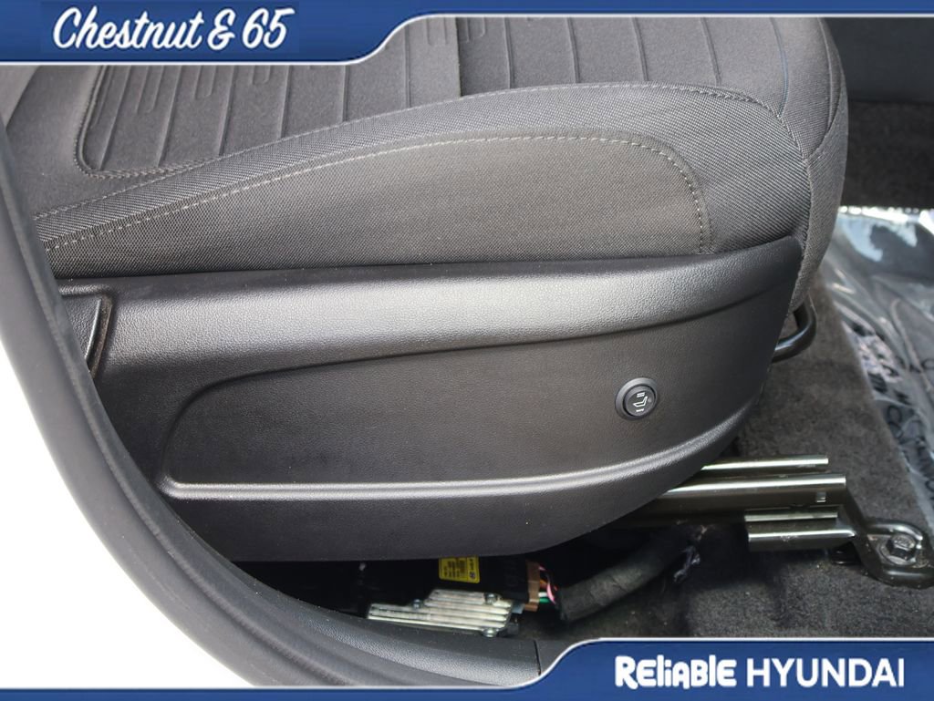 Certified 2024 Hyundai Santa Cruz SE AWD/4WD image 11