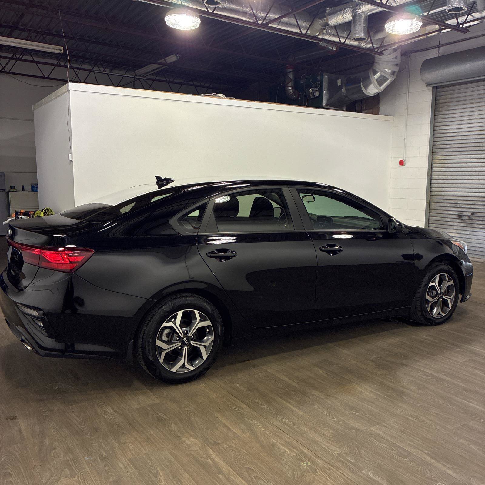 Used 2021 Kia Forte LXS FWD image 6
