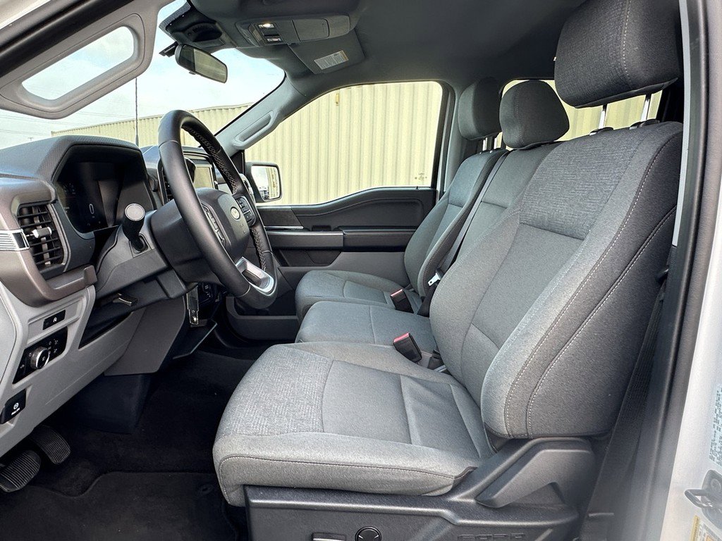 Used 2025 Ford F150 XLT w/ Equipment Group 301A Standard image 18