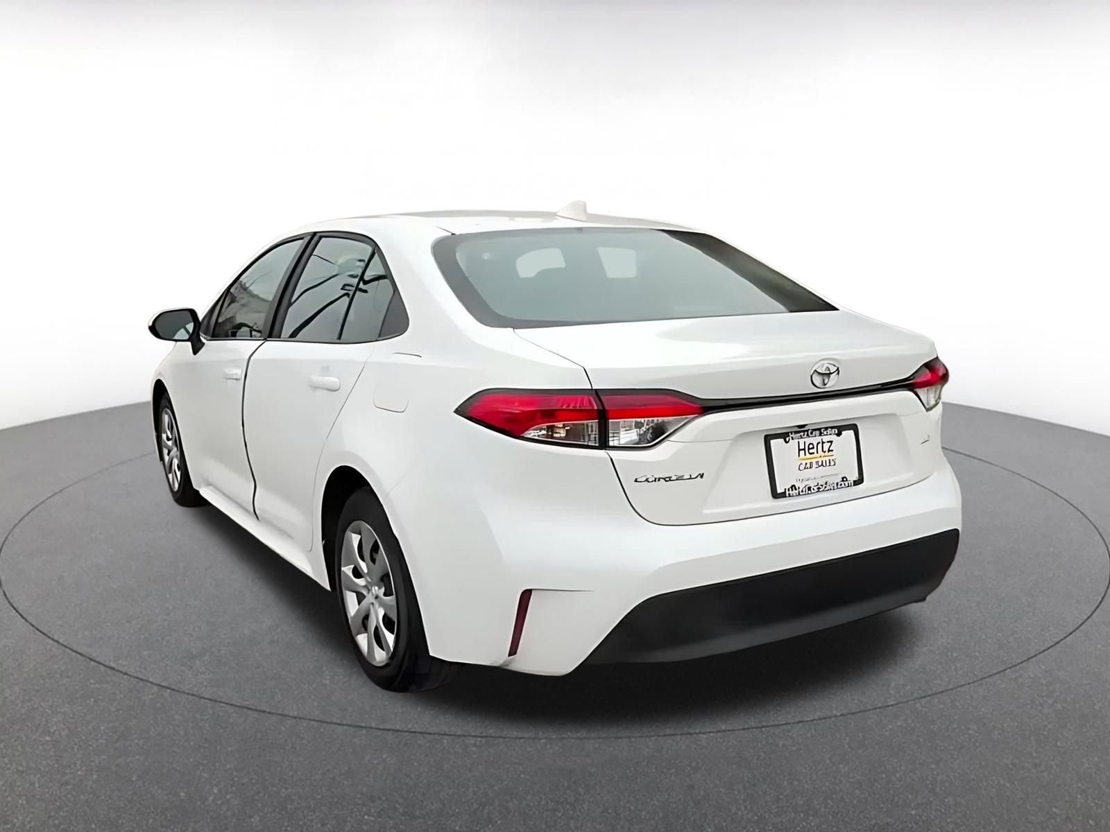 Used 2025 Toyota Corolla LE image 11