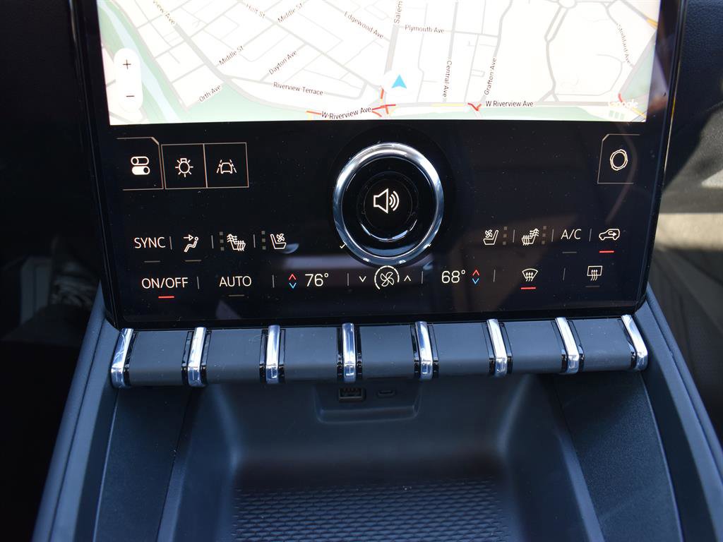 New 2026 GMC Terrain Denali w/ LPO, Floor Liner Package image 18