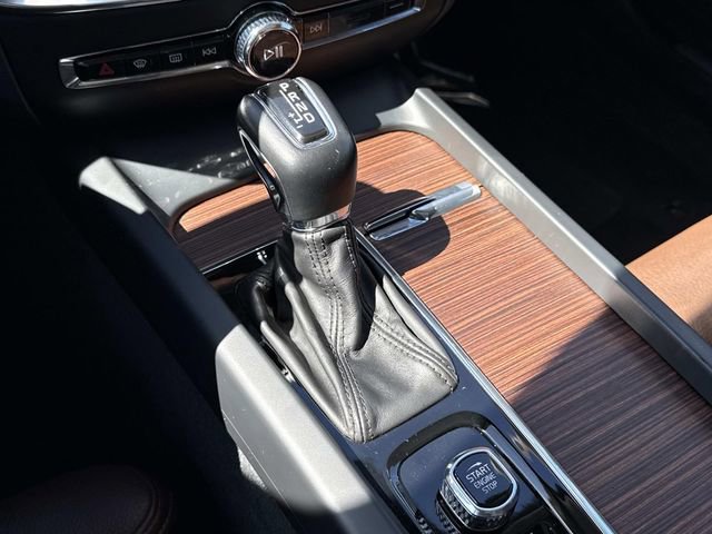 Used 2020 Volvo S60 T5 Inscription image 23