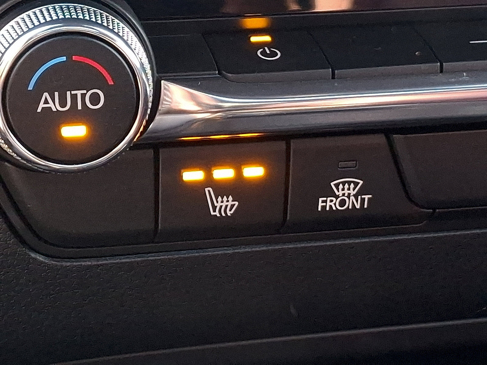 Used 2023 MAZDA MAZDA3 s image 25