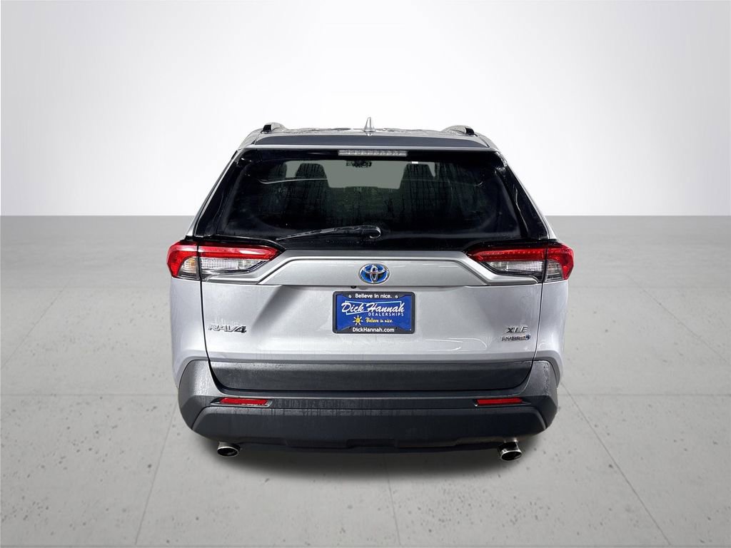 Used 2022 Toyota RAV4 XLE image 7