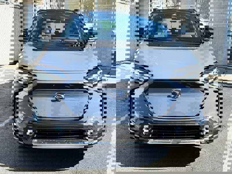 Used 2024 Subaru Solterra Touring image 2