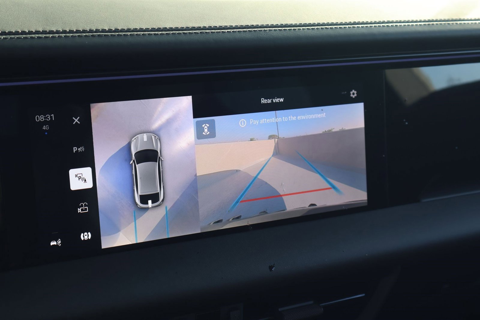 New 2025 Porsche Macan 4 Electric image 19