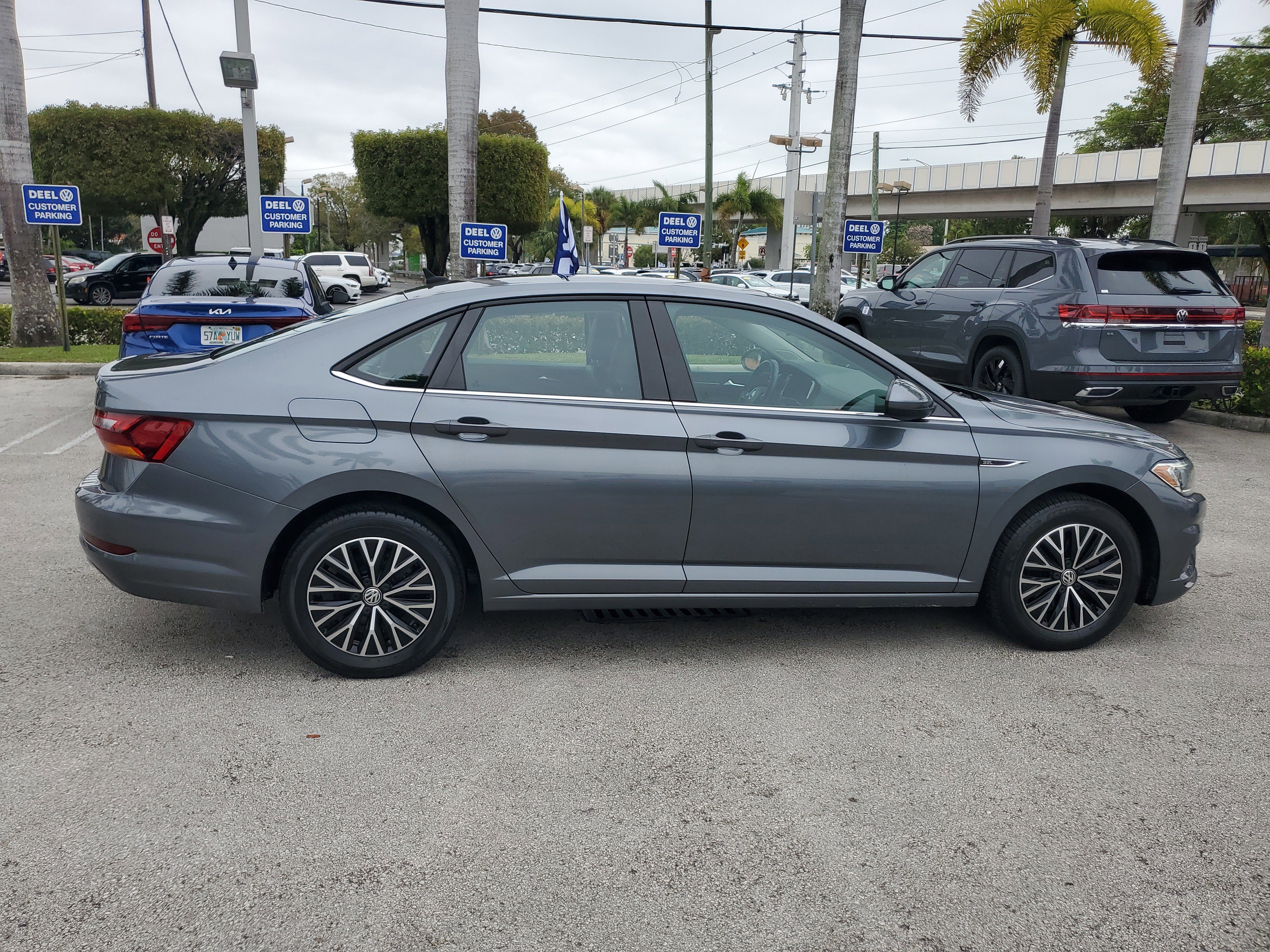 Used 2019 Volkswagen Jetta SEL image 6
