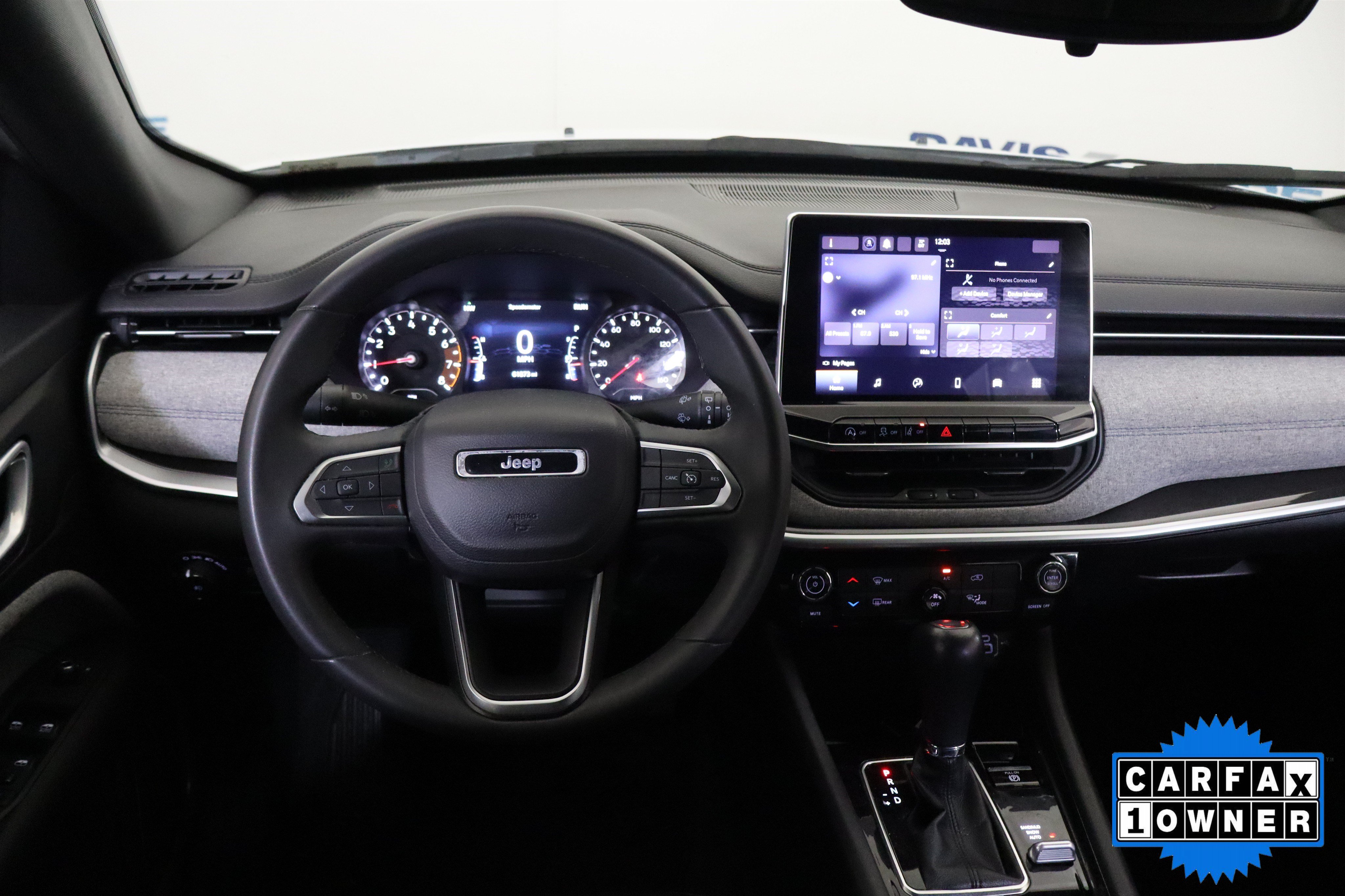 Used 2024 Jeep Compass Latitude AWD/4WD image 16