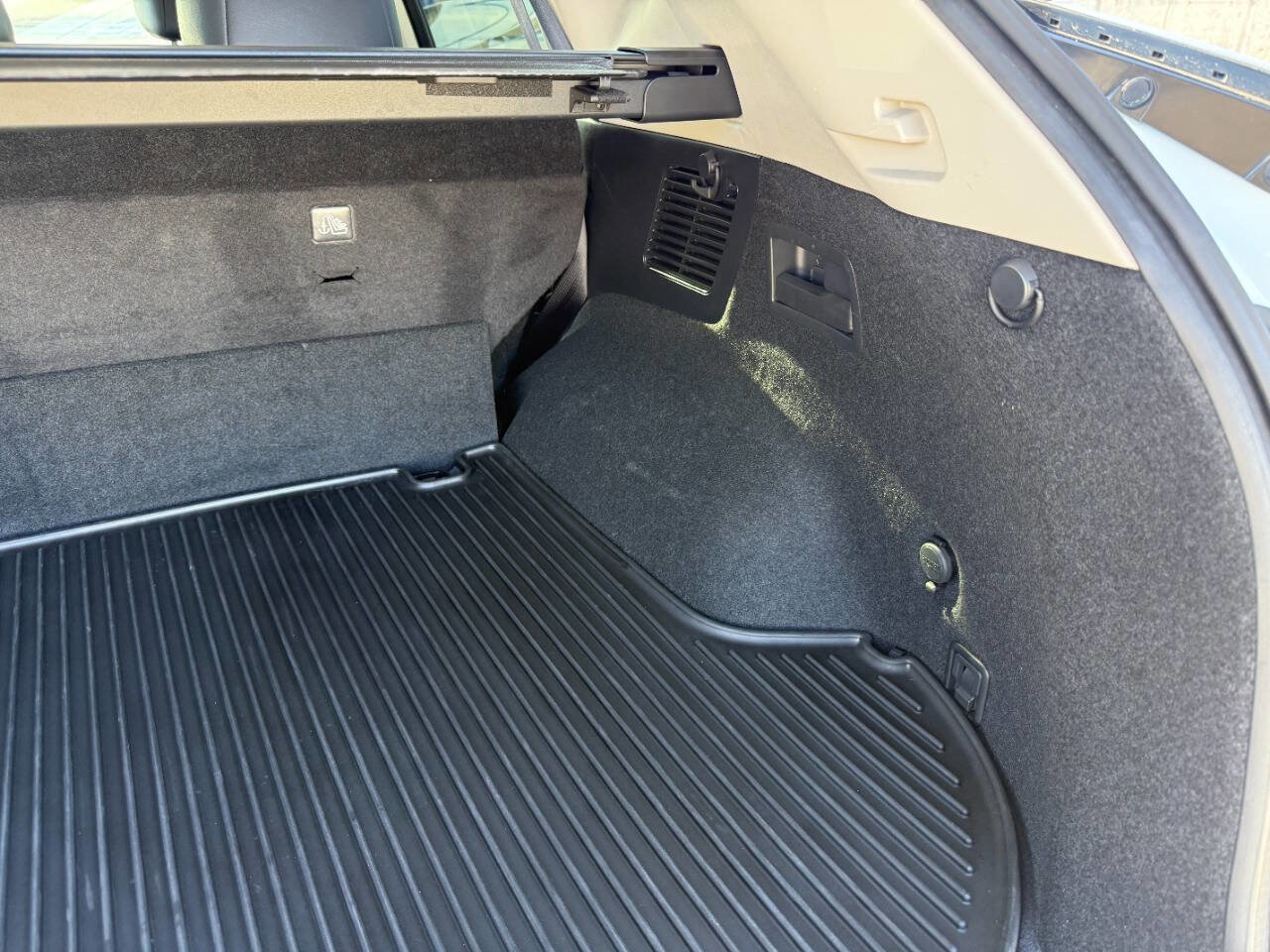 Used 2024 Nissan Murano Platinum w/ Cargo Package image 29