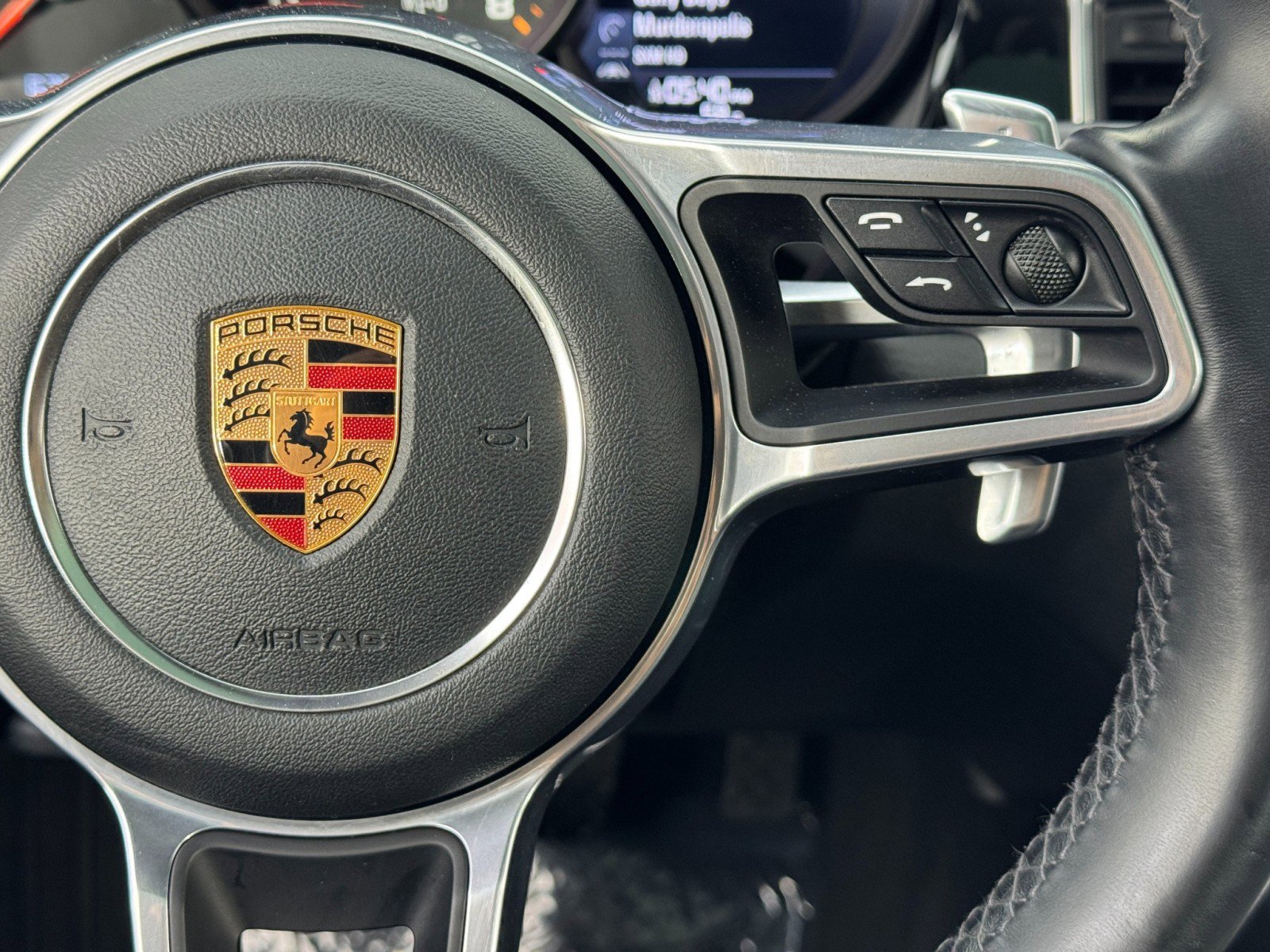 Used 2018 Porsche Macan image 22