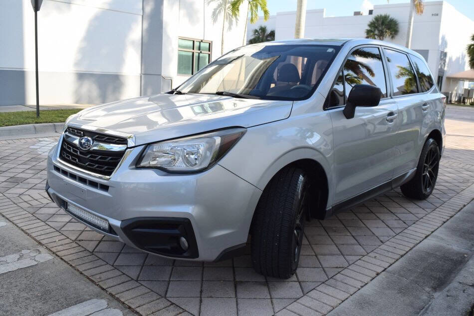 Used 2018 Subaru Forester 2.5i image 2