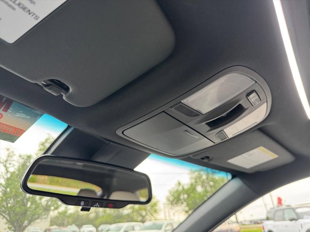 Used 2020 Hyundai Veloster Turbo Ultimate image 25