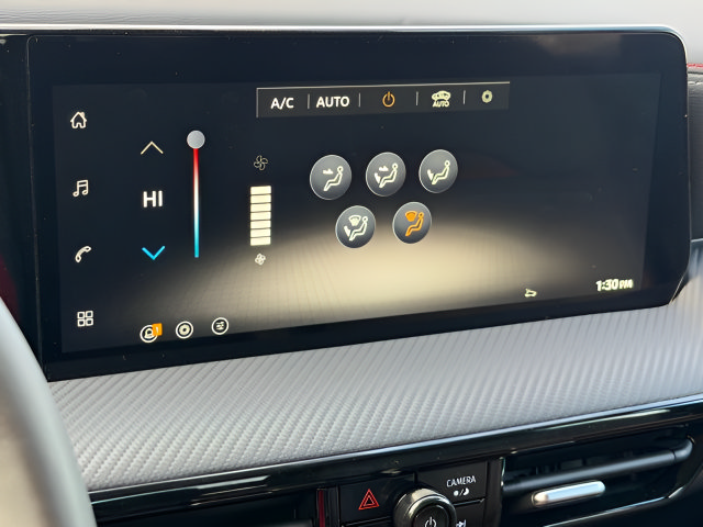 New 2026 Nissan Kicks SR FWD image 33
